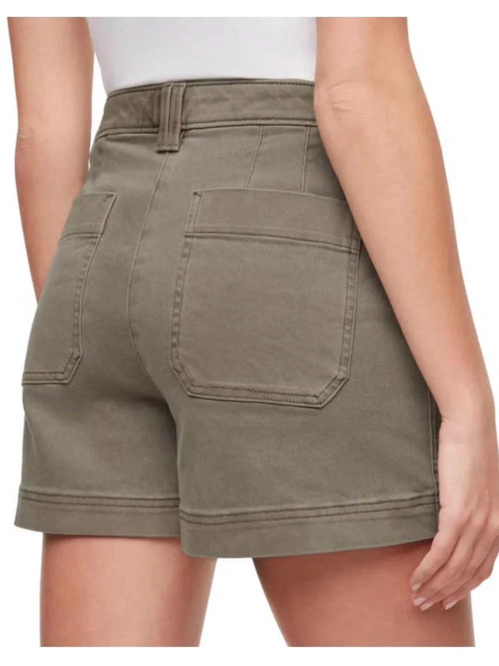 Banana Republic features banana